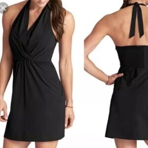 Athleta Go Anywhere halter dress black sz 6 bra cups smocked back lightweight